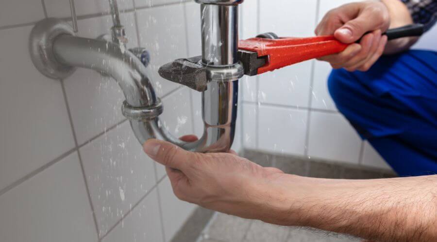 Local water heater installation in Salem, IL